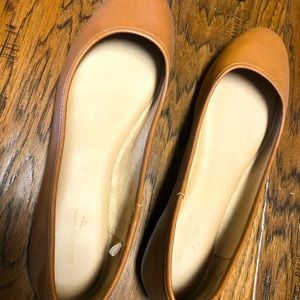 Universal Threads ballet flats, 7.5